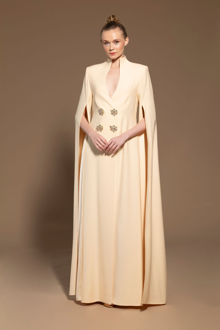 Altın Düğmeli Krem Kaftan