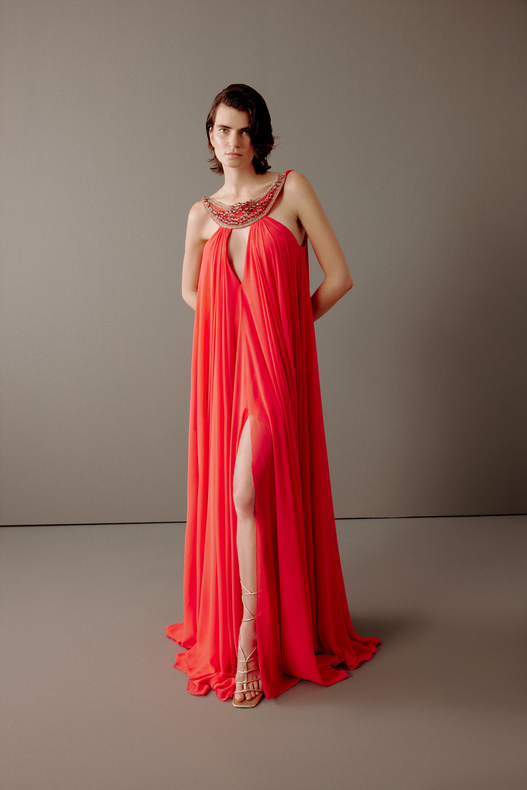 Roman Dress With Necklace Detail – Dilek Hanif